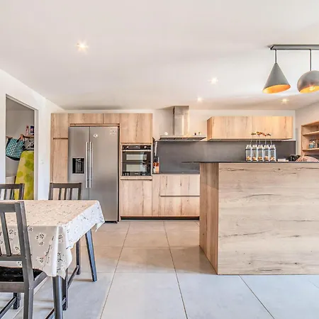 Awesome In With Kitchen